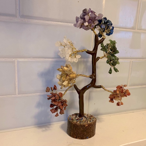 NWOT! MAKE AN OFFER! 7 Chakra Tree of Life, untwist it’ll look like the original - Picture 4 of 7